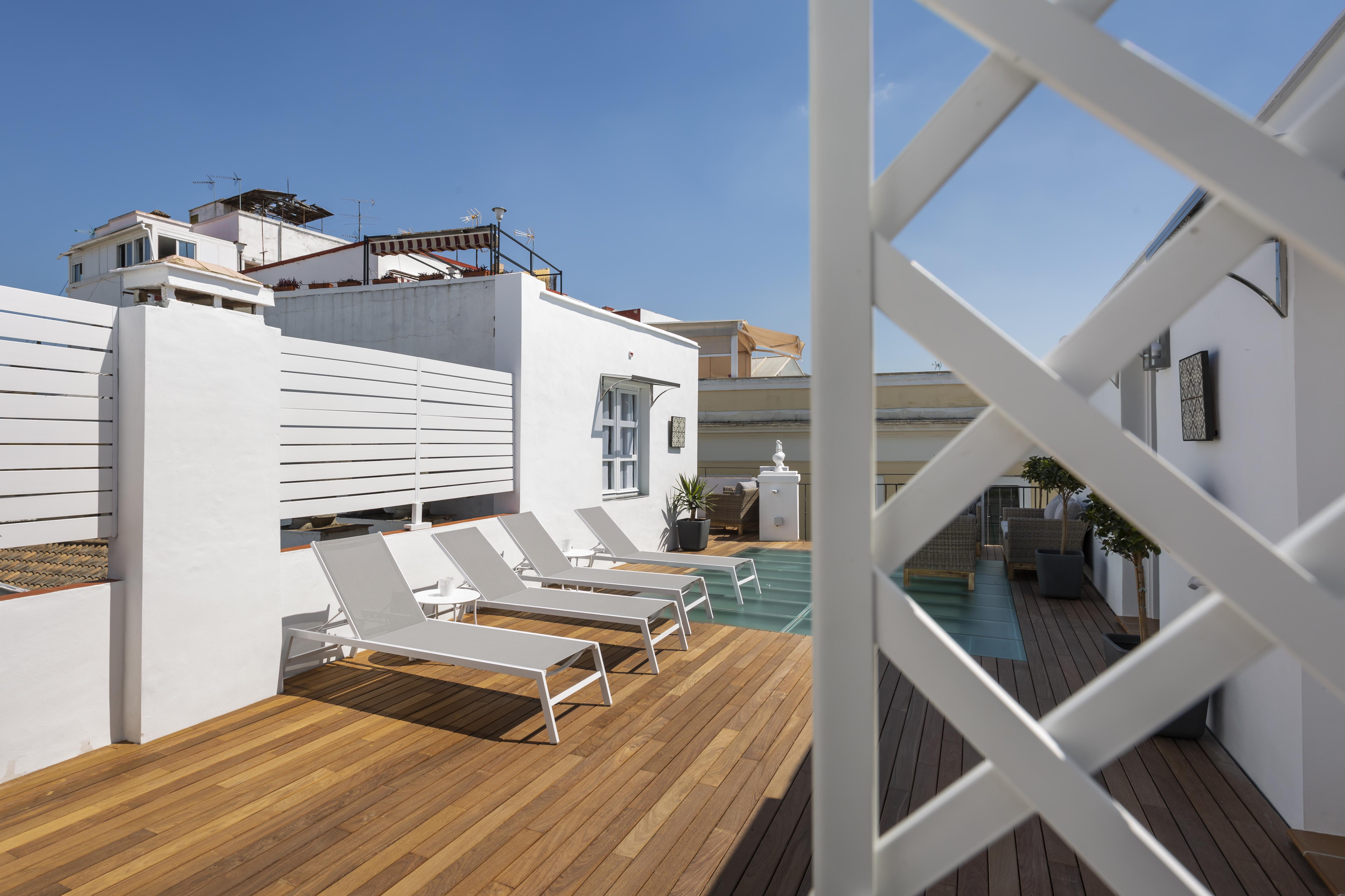 Basic Hotel Sevilla Catedral Екстериор снимка