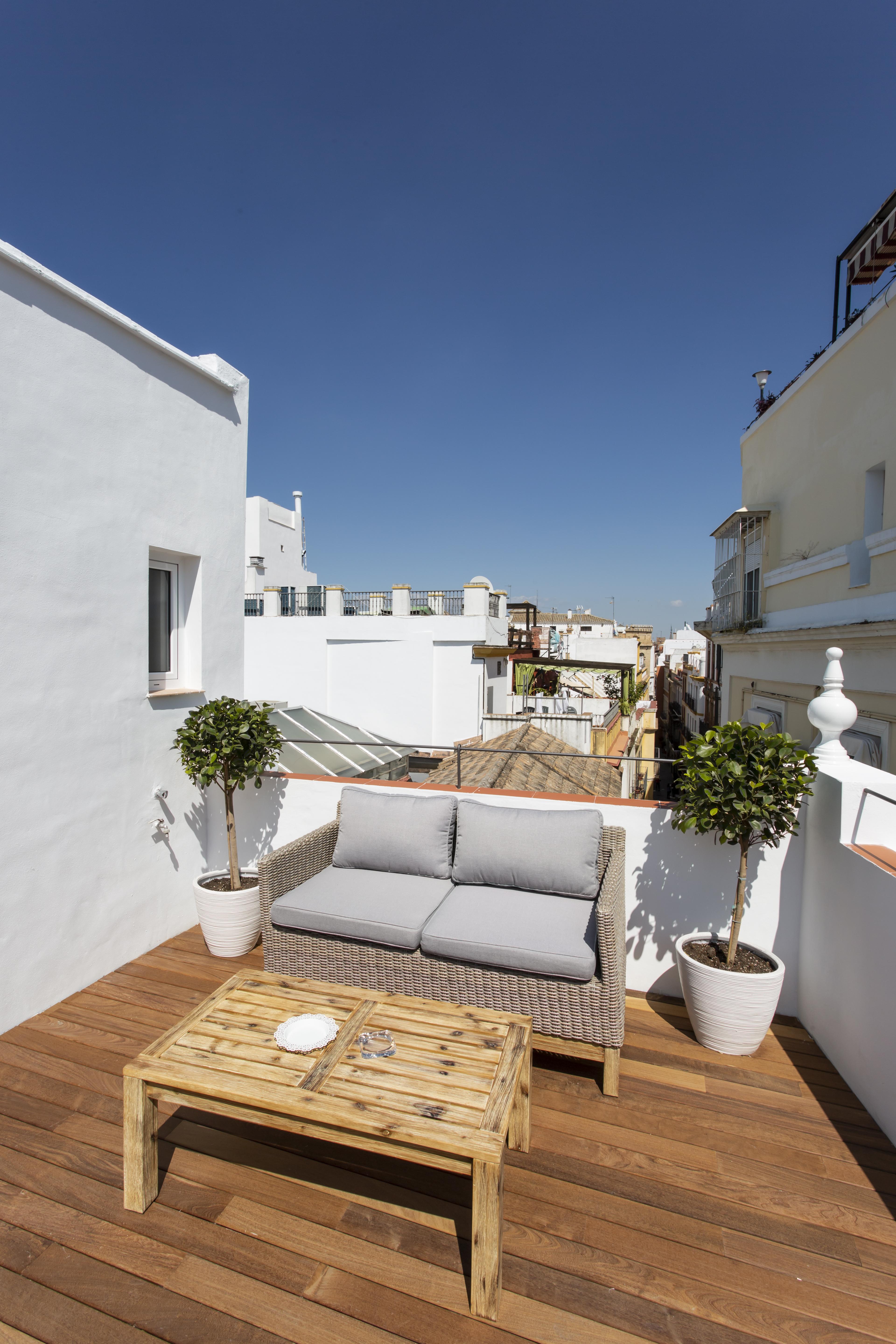 Basic Hotel Sevilla Catedral Екстериор снимка