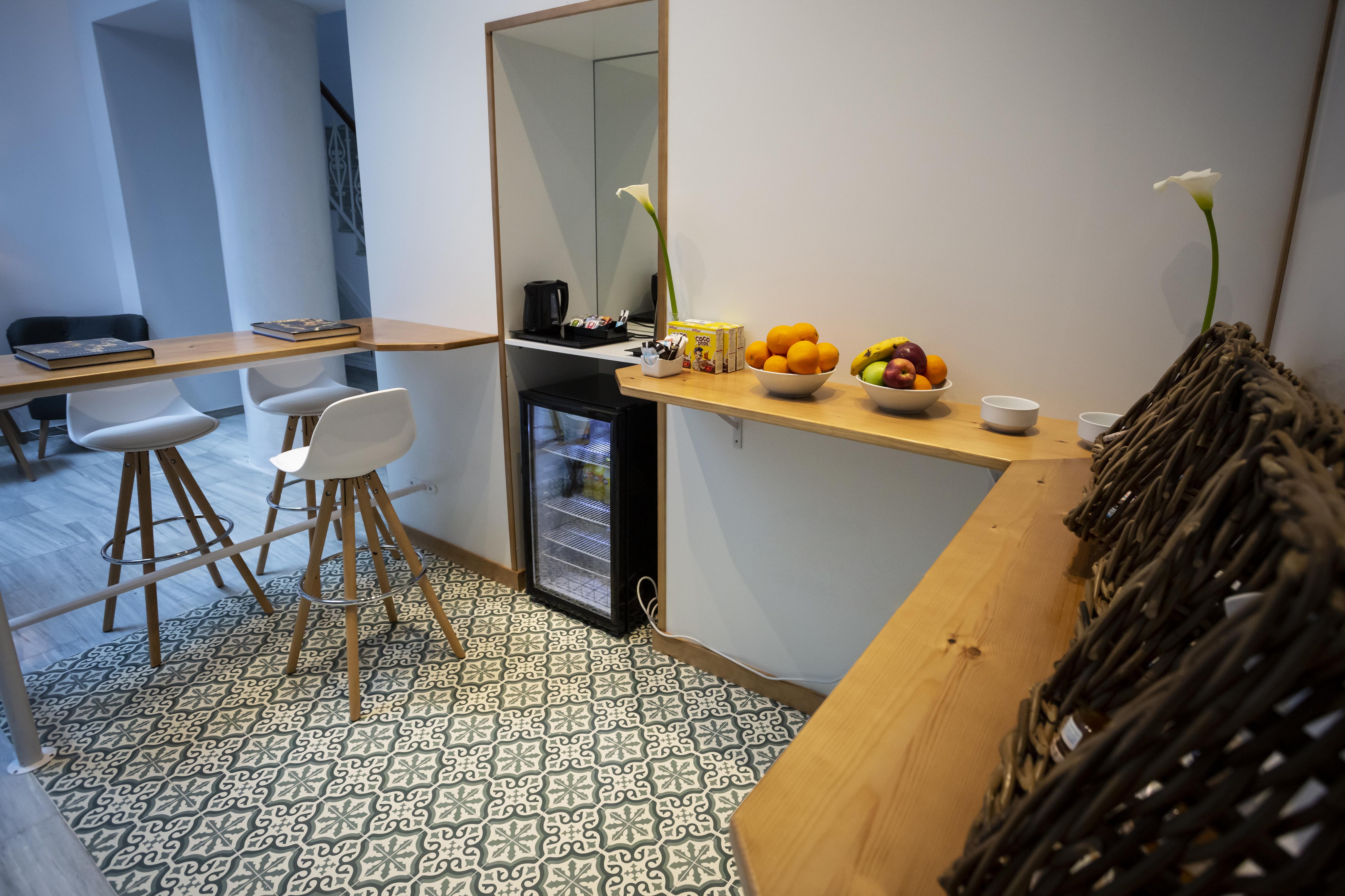 Basic Hotel Sevilla Catedral Екстериор снимка