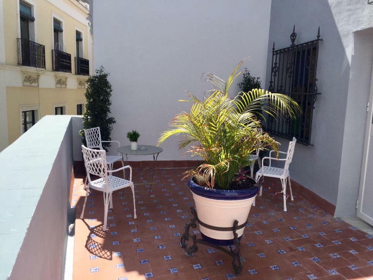 Basic Hotel Sevilla Catedral Екстериор снимка