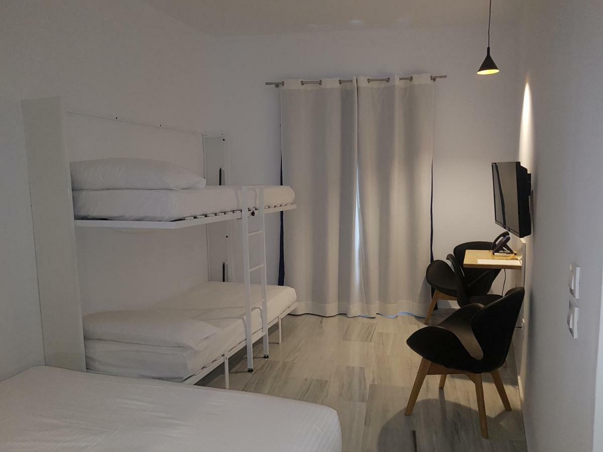 Basic Hotel Sevilla Catedral Екстериор снимка